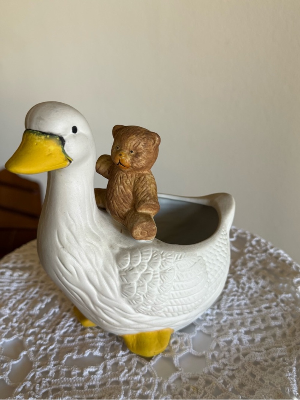 Vtg White Duck Planter with Brown Teddy Accent